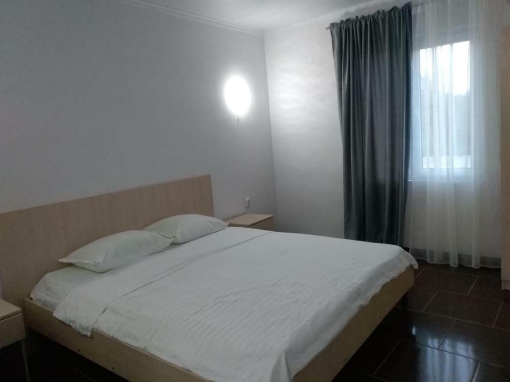 גודאותה Hotel 777 מראה חיצוני תמונה